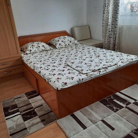 Appartamento Casa Lica Caciulata Esterno foto